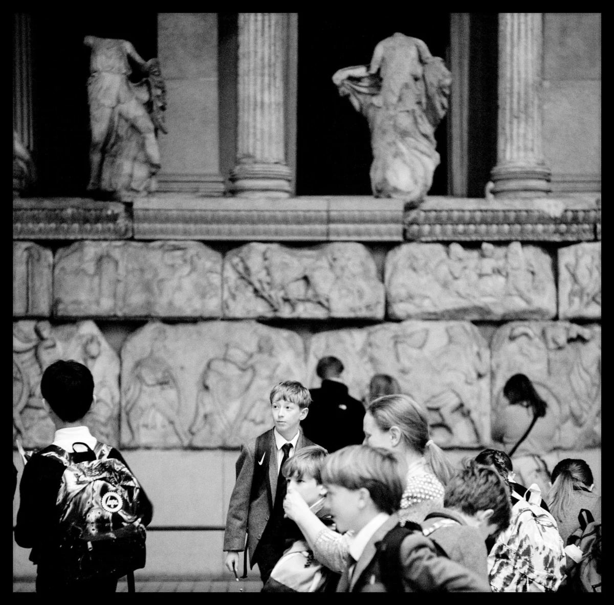 Reflections on the Lens and the Canvas The Philosophy and Practice of Museum Photography in the 21st Century