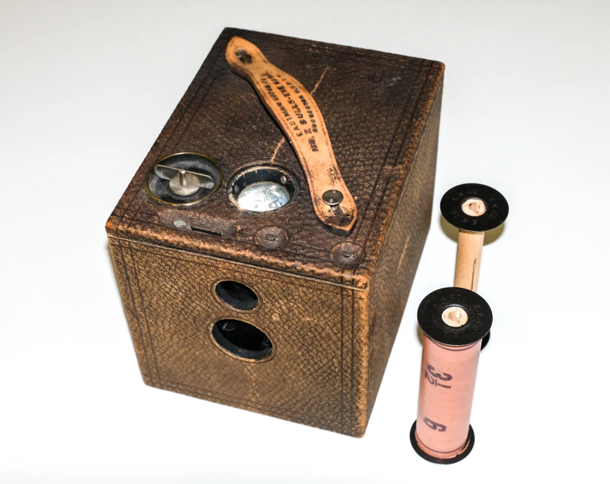 Resurrecting the 1898 Kodak No 2 Bullseye Model D A Journey Through Victorian Era Photographic Technology and Modern Adaptation