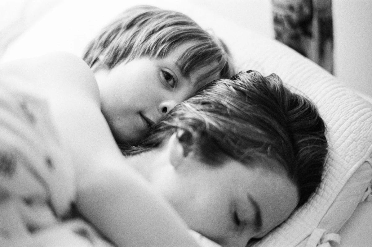 The High-Speed Paradox: Navigating the Technical Challenges and Artistic Rewards of Kodak T-Max P3200 and Ultra-Fast Film Stocks