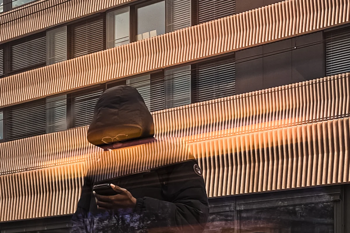 Gül Kanlık: On Internal and Intentional Street Photography