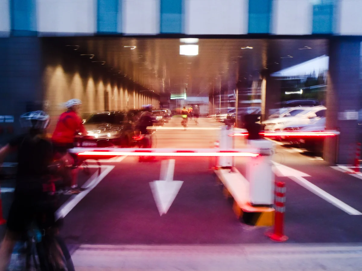 South Korean Tourism and the Evolution of Digital Photography Captured Through Retro Lens Technology
